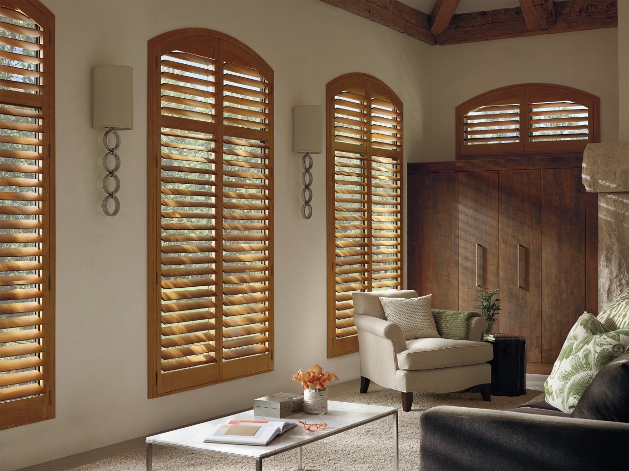 Enhancing Your Living Room Windows, Hunter Douglas Silhouette® Sheer Shades near Tulsa, Oklahoma (OK)